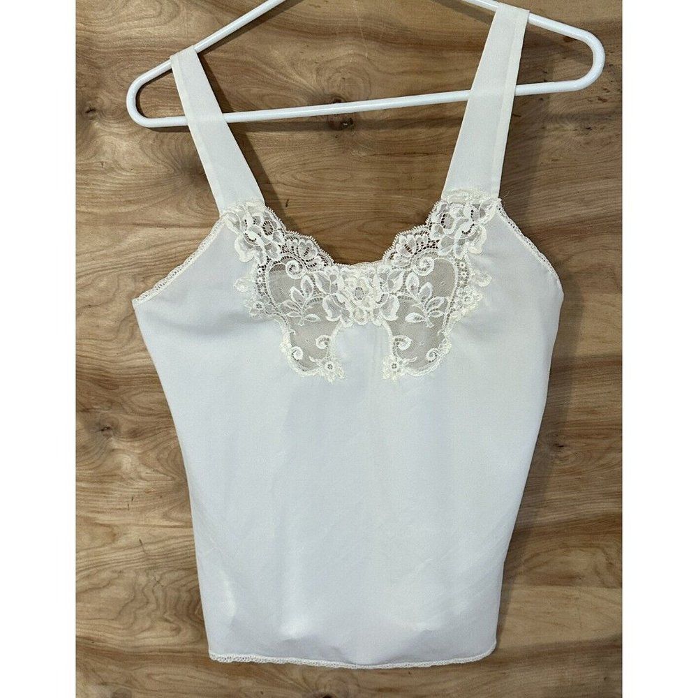 Vintage Vanity Fair Ivory Lace Trimmed Camisole Woman’s Sz 34 Floral USA made